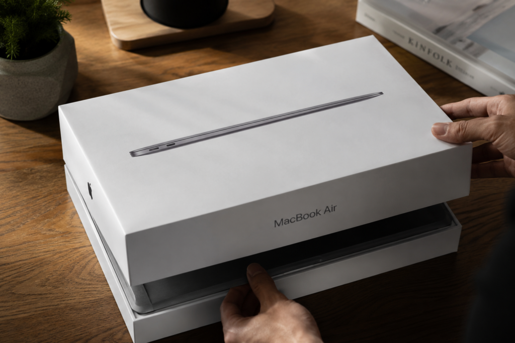 apple packaging psychology during premium unboxing experience